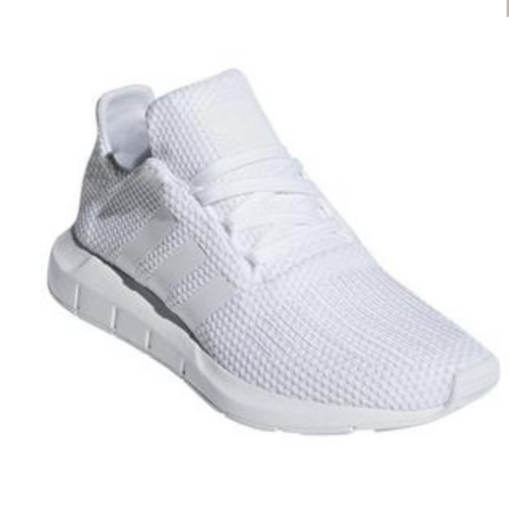 Adidas Swift Run 3